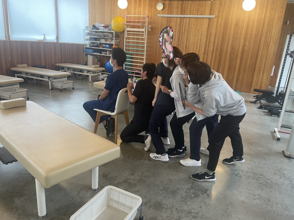 越谷市の整形外科のリハビリスタッフ